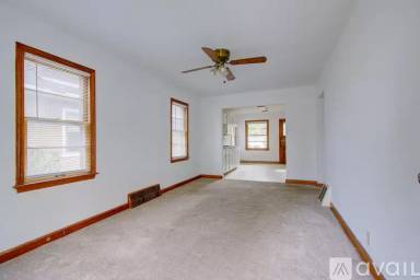 Main picture of 3737 W Branting Ln