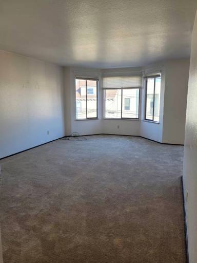 Main picture of 647 Spruce St