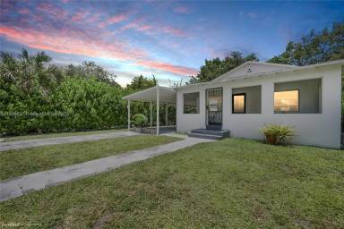 Main picture of 3655 Oak Ave