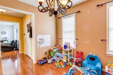 Main picture of 1600 Limerick Dr