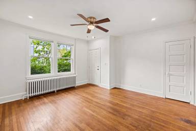 Main picture of 213 Adams St NE