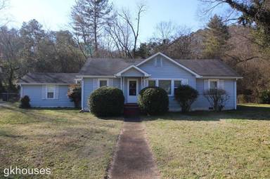 Main picture of 2713 Haywood Ave