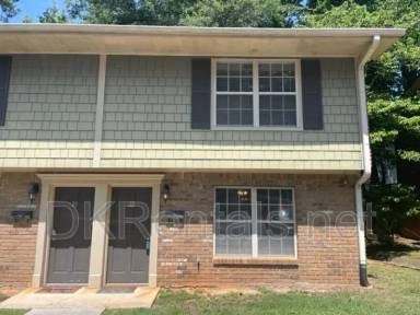 Main picture of 22 Villa Ct SE