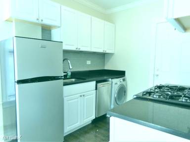 Main picture of 3815-23 N Greenview Ave