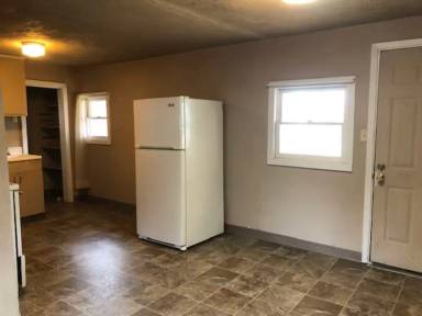 Main picture of 20 Mace Rd