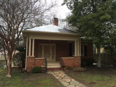 Main picture of 6 Tomassee Ave