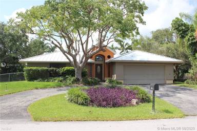 Main picture of 8500 SW 180th St