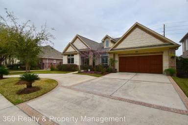 Main picture of 2103 Foreland Dr