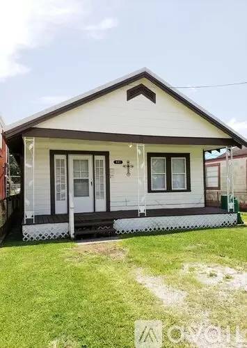 Main picture of 931 Avenue B