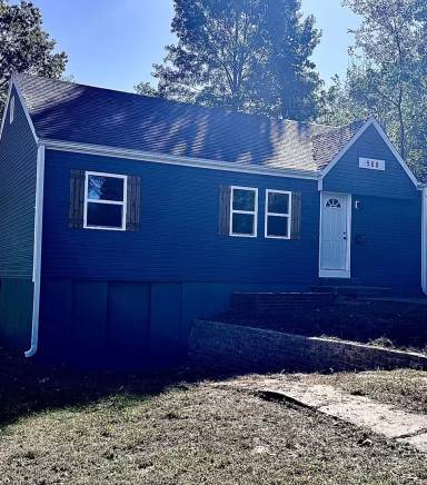 Main picture of 500 Woodland Dr