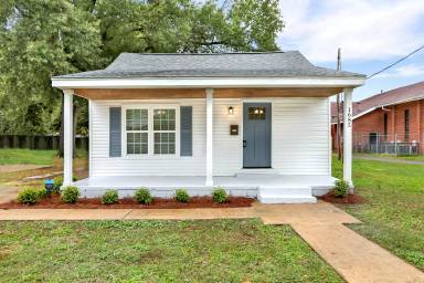 Main picture of 1685 S Goodlett St