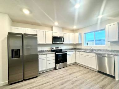 Main picture of 2121 Shady Tree Cir