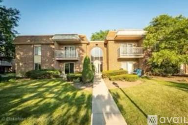 Main picture of 2407 N Kennicott Dr