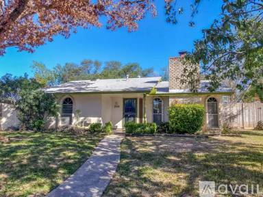 Main picture of 2149 Lotus Blossom St