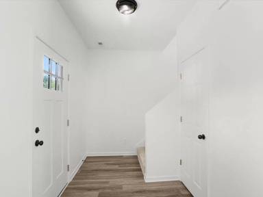 Main picture of 213 9th Ave SE