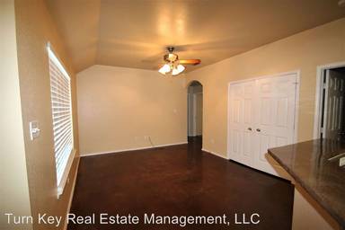 Main picture of 113-41 Lindas Creek Ln