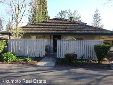 Main picture of 512 Roundtree Ct