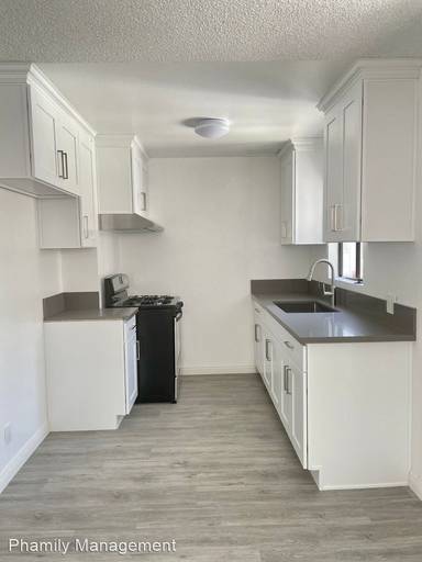 Main picture of 448 Casanova St