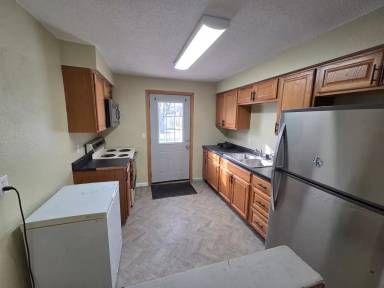 Main picture of 102 Rako St SW