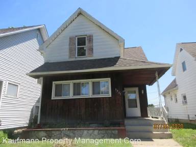 Main picture of 3205 S Harrison St