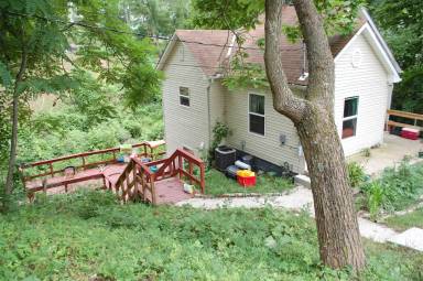 Main picture of 39 Woodward Ave