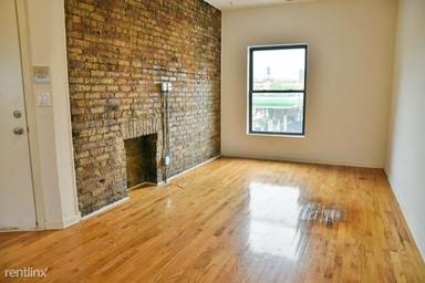 Main picture of 1210 W Foster Ave