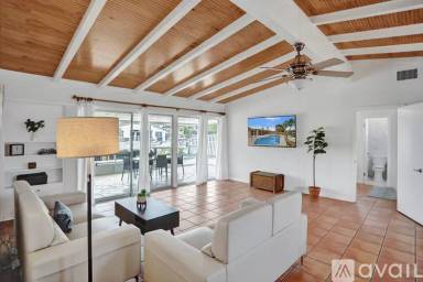 Main picture of 2493 Bimini Ln