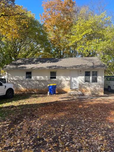 Main picture of 1633 Johnson Dr