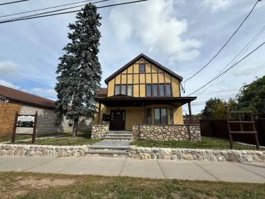 Main picture of 504 Broadway