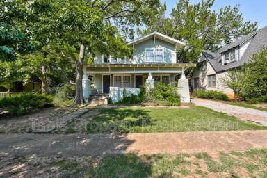 Main picture of 408 Chautauqua Ave