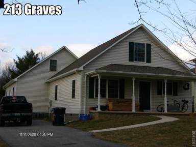 Main picture of 213 Graves Ave