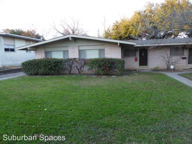 Main picture of 701 Oblate Dr