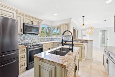 Main picture of 1303 Braeburn