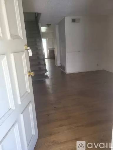Main picture of 3459 Highwood Ct