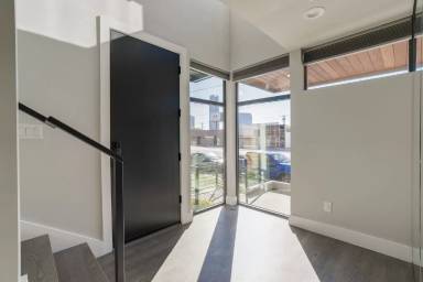 Main picture of 817 NW 6th St