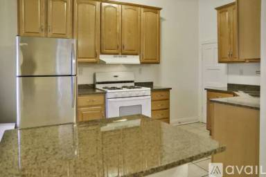 Main picture of 2333 W Montana St