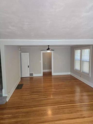Main picture of 4918 California St