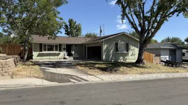 Main picture of 2565 Van Buren Dr