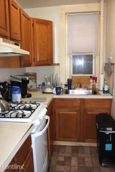 Main picture of 463 Park Dr