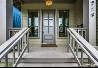 Main picture of 719 Grant Ave