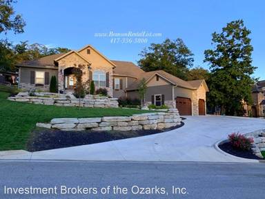 Main picture of 152 South Dr