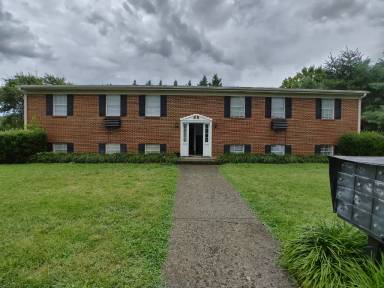 Main picture of 2221 Vine St