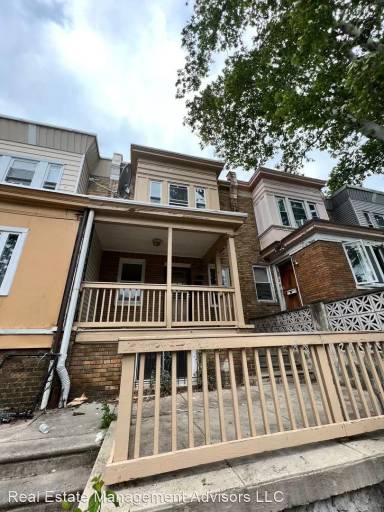 Main picture of 5523 Ridgewood St