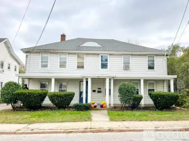Main picture of 78 Pleasant St