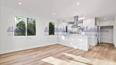 Main picture of 6742 Waterman Ct