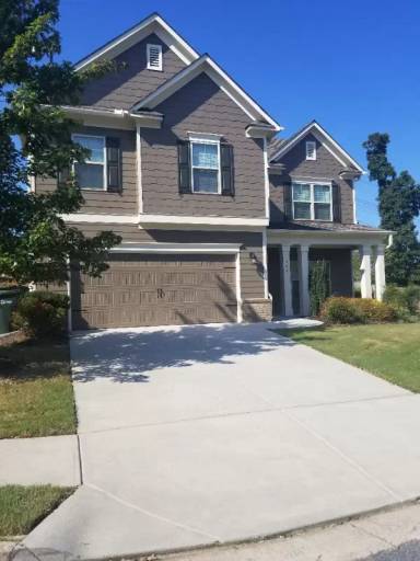 Main picture of 389 Summit Village Dr