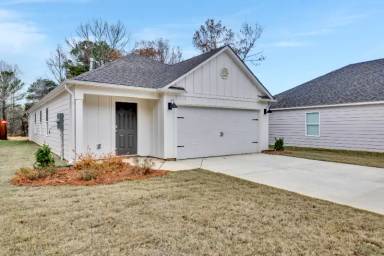 Main picture of 6569 Creek Cir