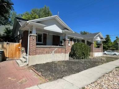 Main picture of 602 S Park St