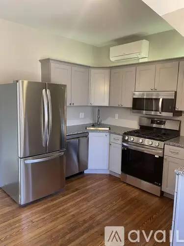 Main picture of 566 W Montgomery Ave