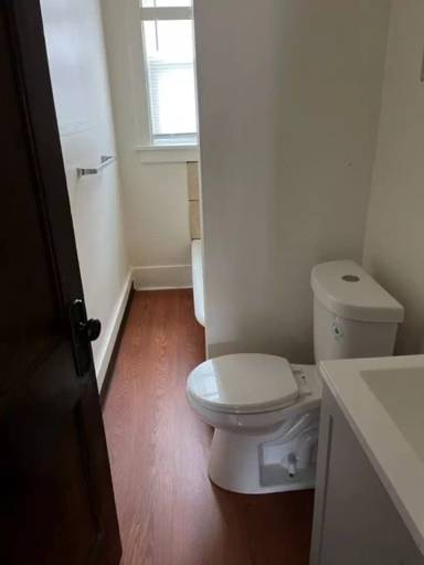 Main picture of 141 Jane St